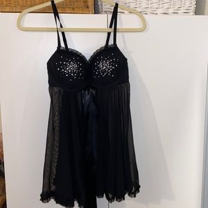 Black baby doll paddings from Victoria’s Secret with a matching pair panties